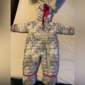 Snozu Baby snowsuit 9-12 months